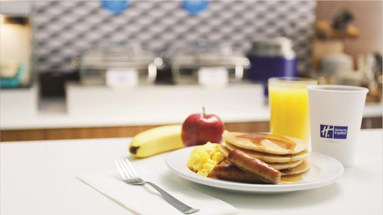 Holiday Inn Hotel Atlanta-Northlake, A Full Service Hotel Tucker Extérieur photo